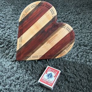 Beautiful handcrafted, cribbage board.